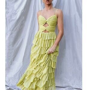 Gianni Bini Grace Metallic Plisse Sweetheart Neck Cut-Out Tiered Dress in Flaxen